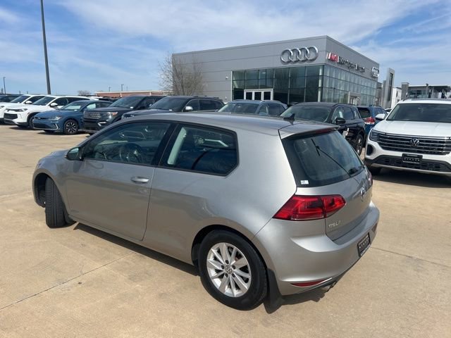 Used 2015 Volkswagen Golf S image 4