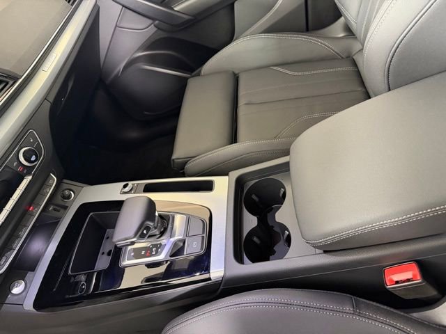 Used 2025 Audi Q5 2.0T Premium w/ Convenience Plus Package image 17