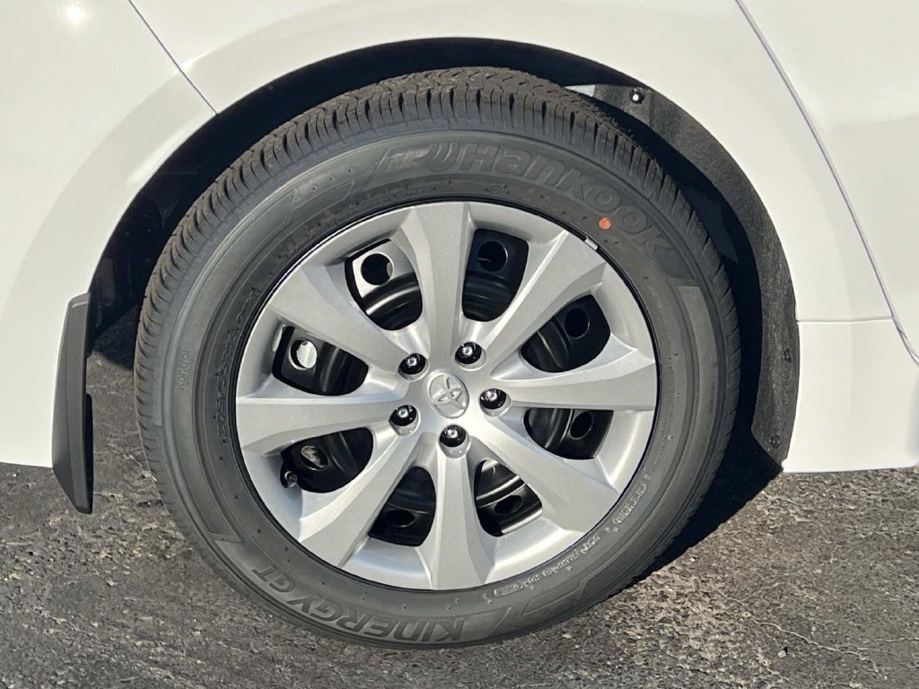 New 2027 Toyota Corolla LE FWD image 10