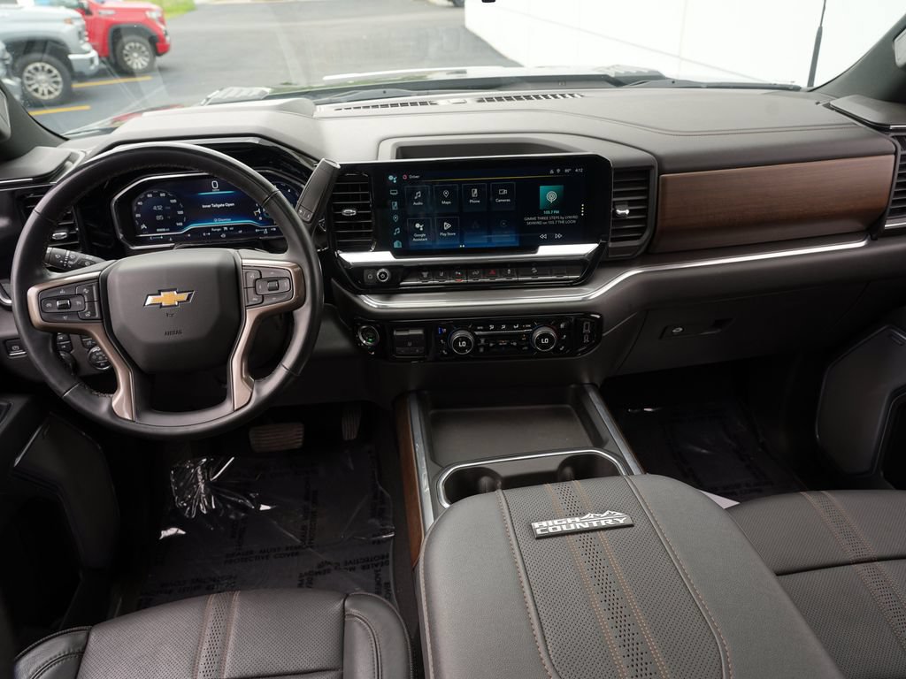 Used 2024 Chevrolet Silverado 3500 High Country w/ High Country Premium Package AWD/4WD image 27