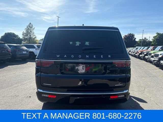 Used 2023 Jeep Wagoneer Series II w/ Mopar Step-Up Package AWD/4WD image 9