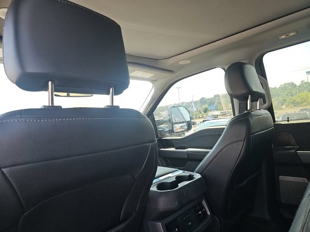 Used 2024 Ford F250 Lariat w/ Lariat Ultimate Package AWD/4WD image 13