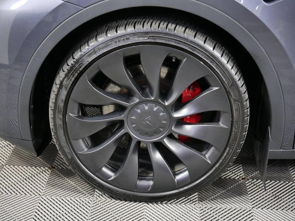 Used 2023 Tesla Model Y Performance AWD/4WD image 14