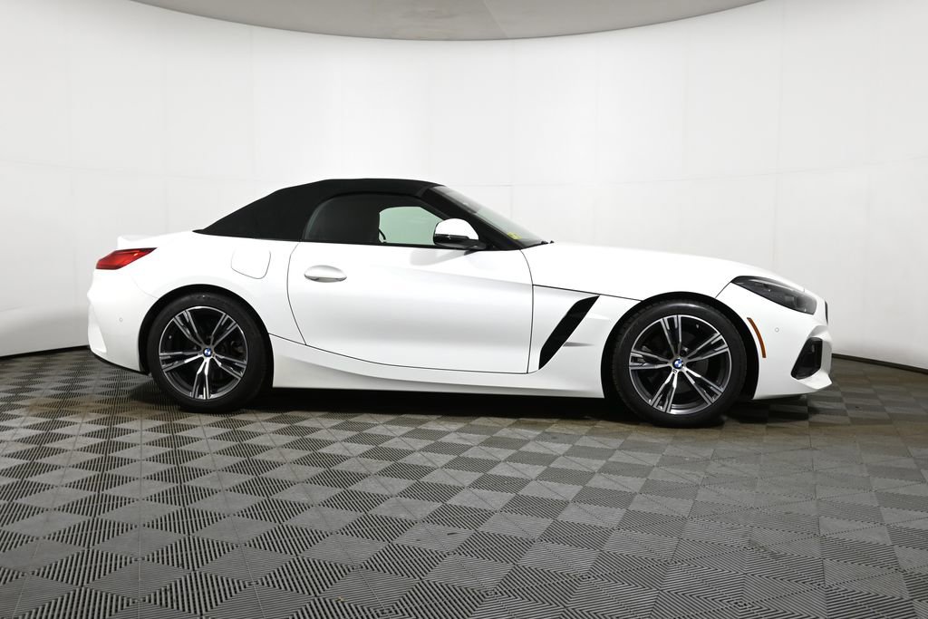 Certified 2024 BMW Z4 sDrive30i w/ Premium Package image 9