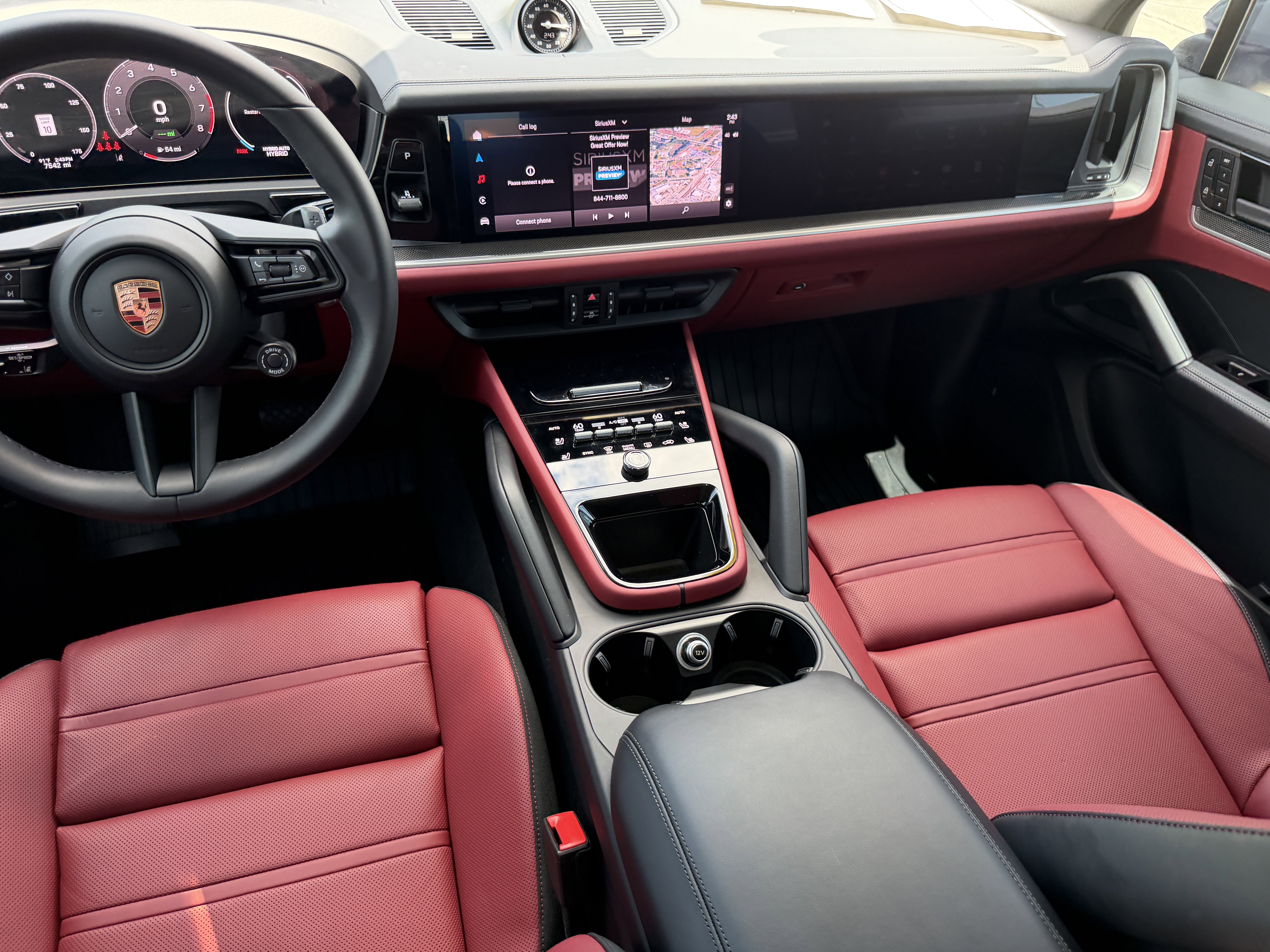 Used 2025 Porsche Cayenne E-Hybrid image 15