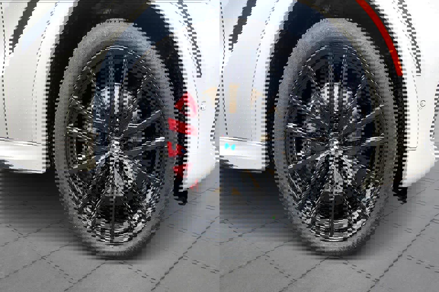 Used 2023 BMW X6 xDrive40i w/ M Sport Package image 10