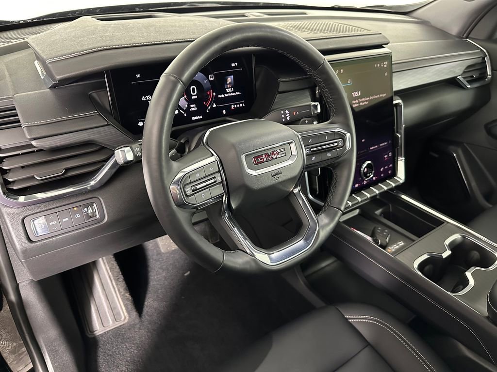 Used 2025 GMC Acadia Elevation w/ Elevation Premium Package image 11