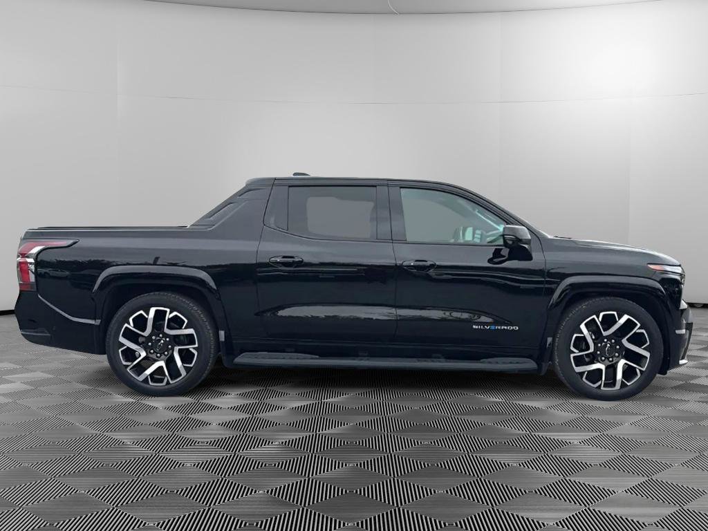 Used 2024 Chevrolet Silverado EV RST image 6