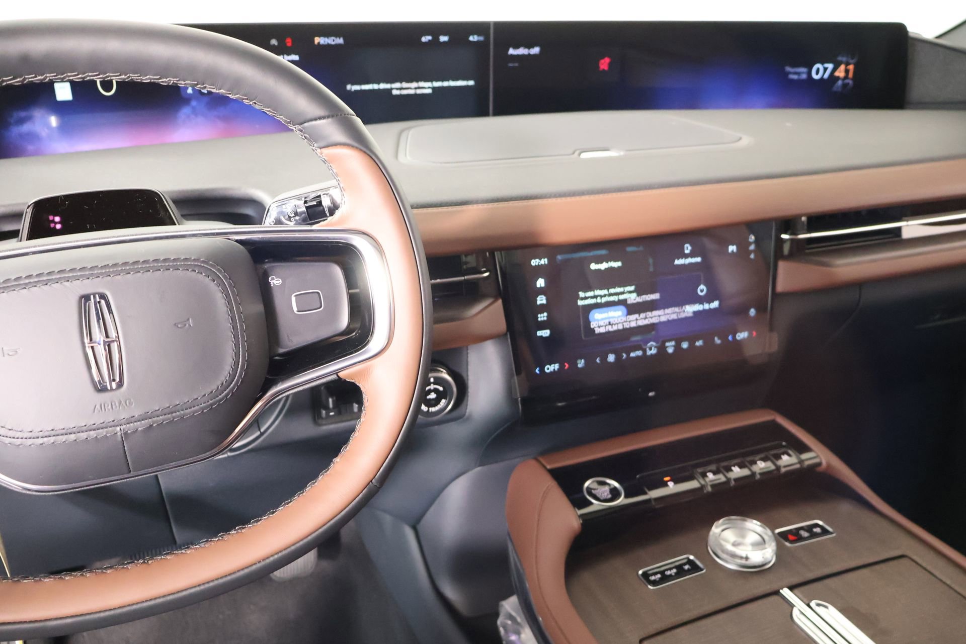 New 2026 Lincoln Navigator Reserve AWD/4WD image 5