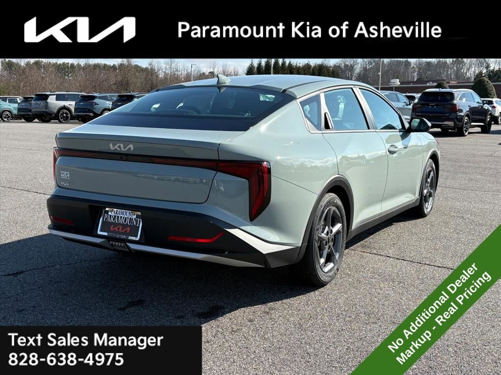 New 2026 Kia K4 LXS image 6