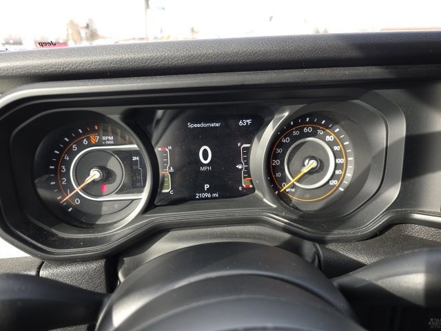 Used 2024 Jeep Gladiator Willys image 22