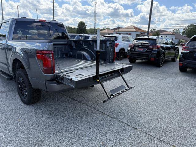 New 2025 Ford F150 XLT image 4