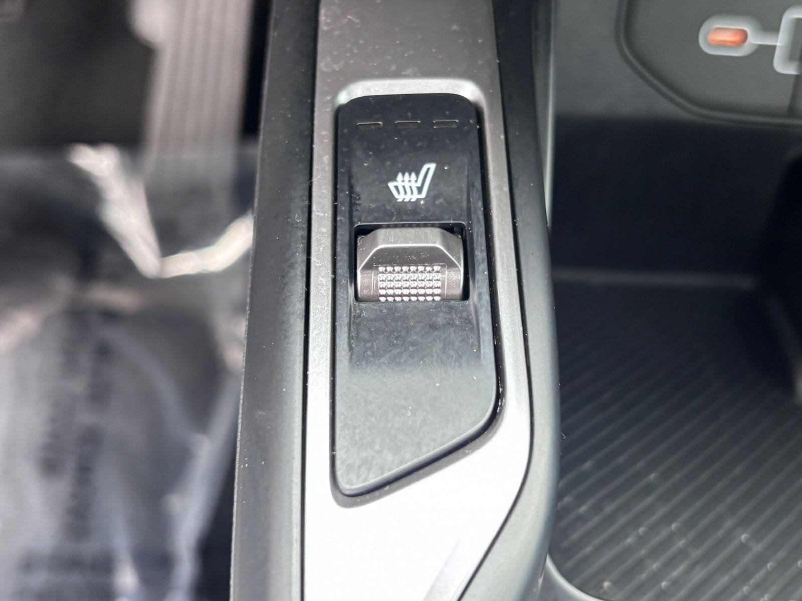 Used 2025 Kia Sorento EX w/ EX Panoramic Sunroof Package FWD image 32