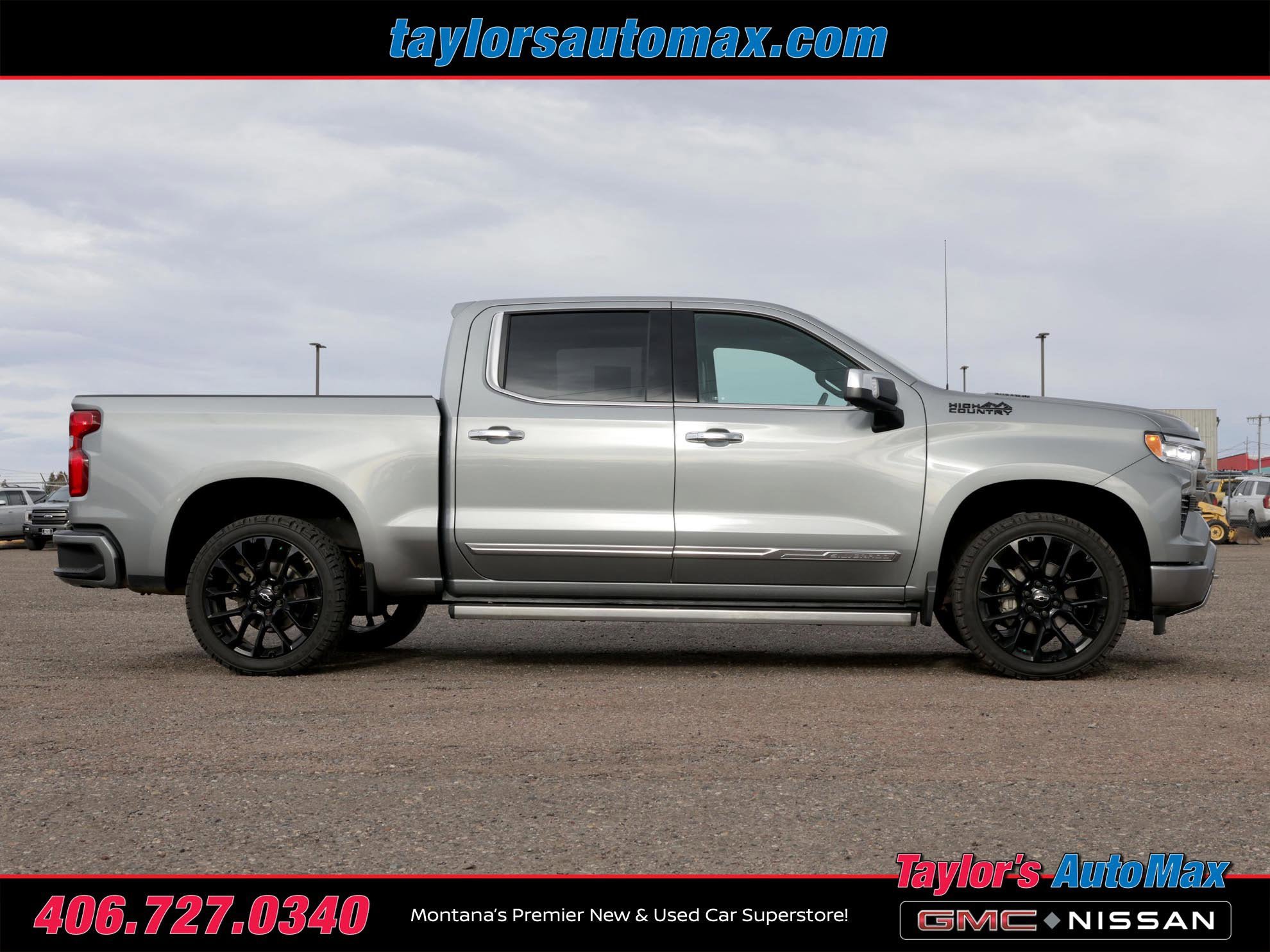 Used 2023 Chevrolet Silverado 1500 High Country w/ Technology Package image 3