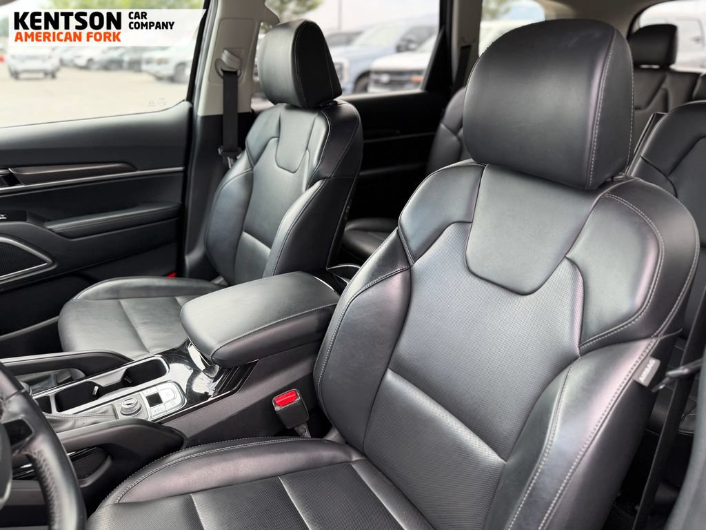 Used 2025 Kia Telluride S AWD/4WD image 27