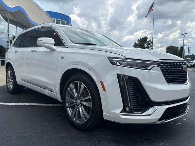 Used 2024 Cadillac XT6 Premium Luxury w/ Platinum Package FWD image 3
