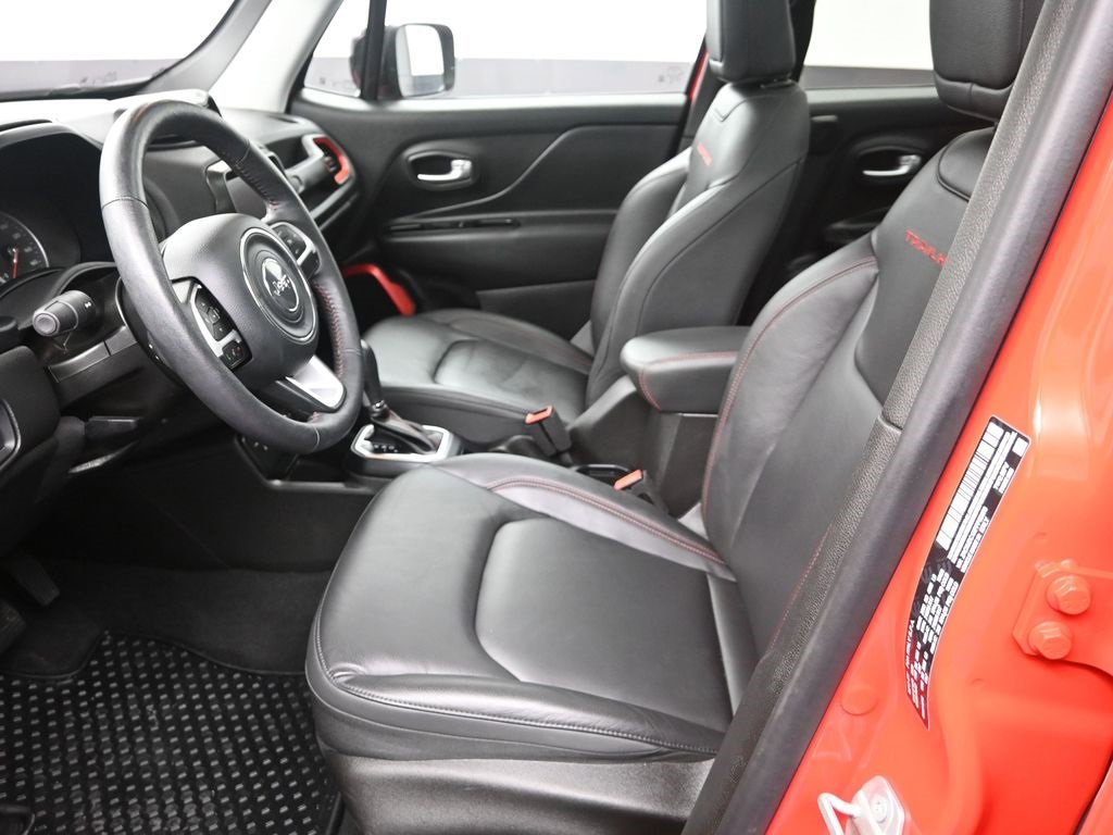 Used 2023 Jeep Renegade Trailhawk w/ Sun/Sound Group image 13