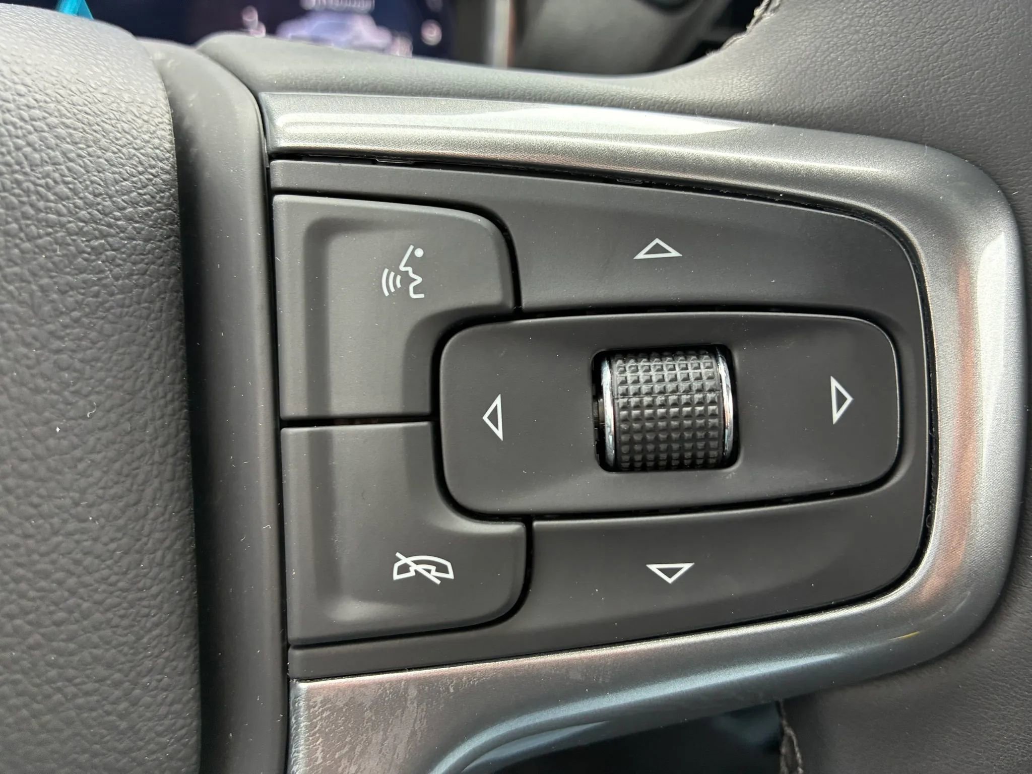 Used 2026 Chevrolet Silverado 1500 LT image 12