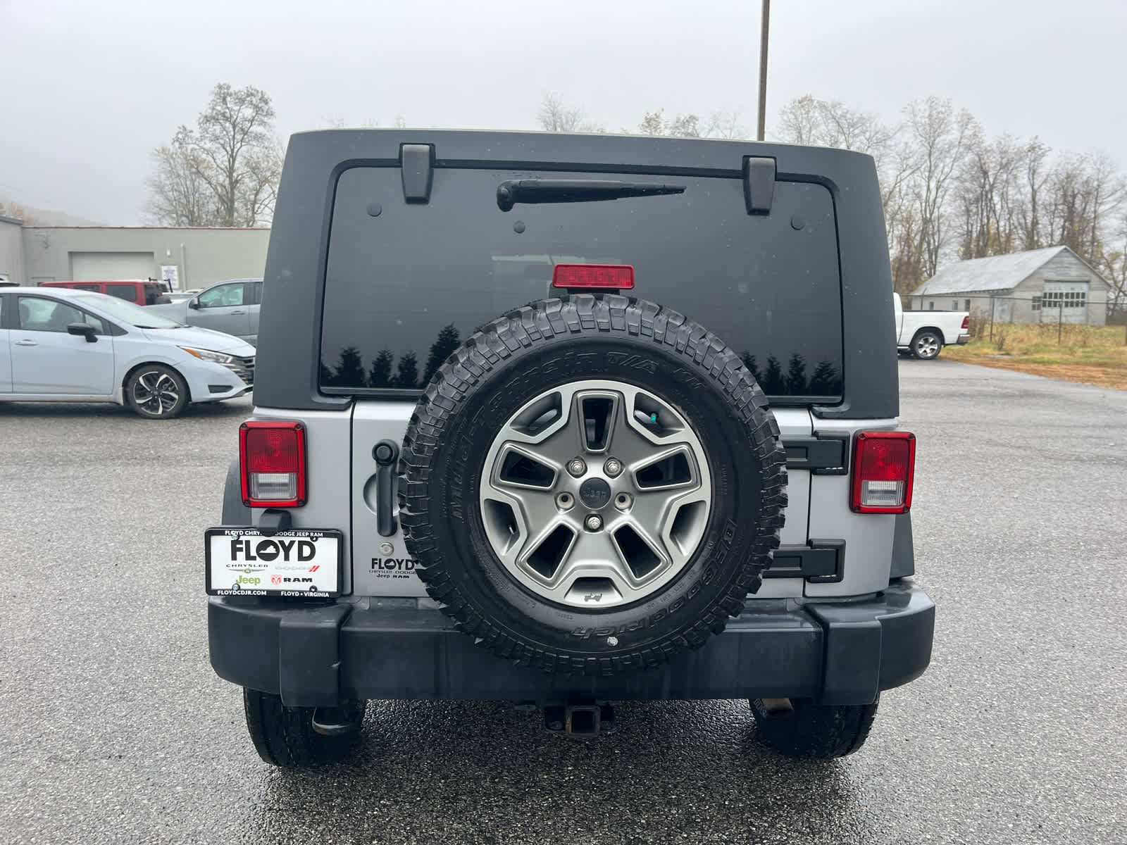 Used 2013 Jeep Wrangler Unlimited Rubicon w/ Connectivity Group image 4