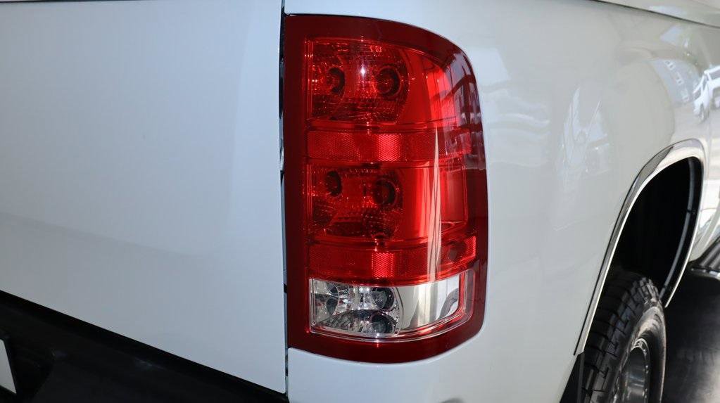 Used 2007 GMC Sierra 2500 SLT w/ Convenience Package image 11