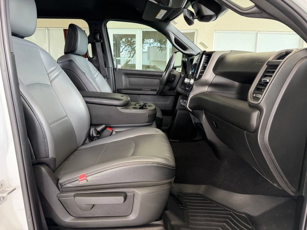 Used 2025 RAM 3500 Tradesman AWD/4WD image 24