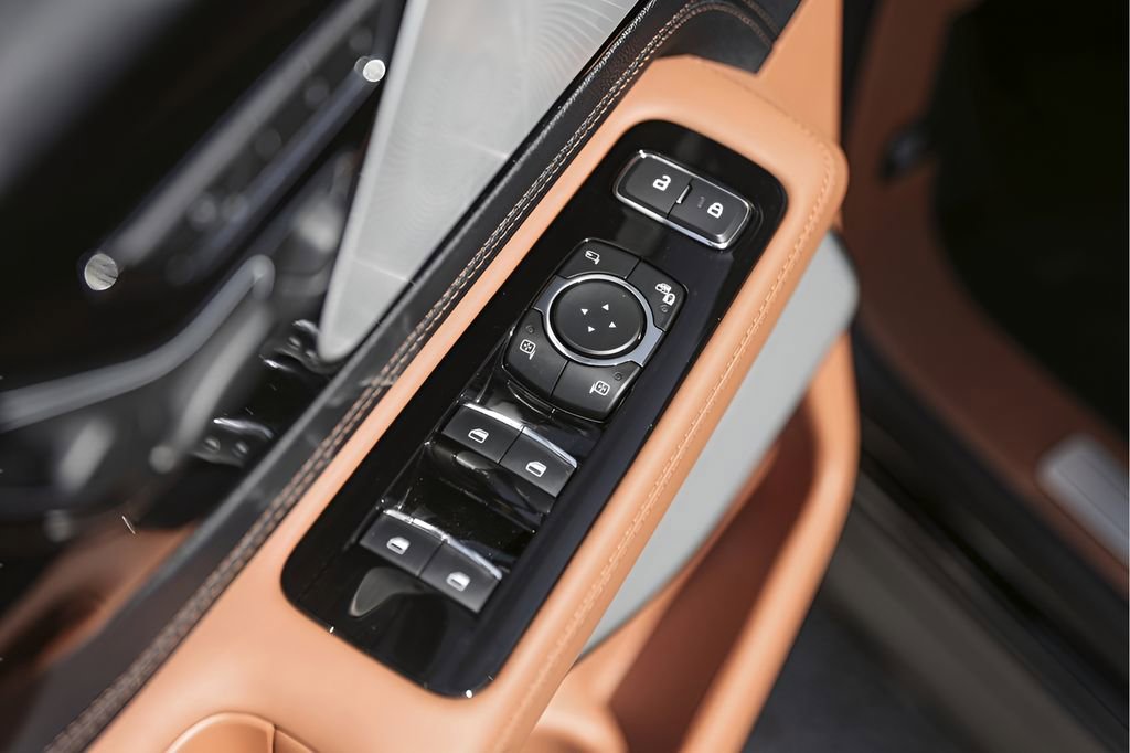 Used 2025 Lincoln Aviator Black Label image 26