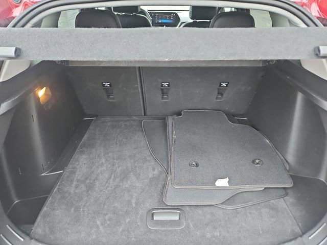 Used 2025 Chevrolet Trax LT w/ LT Convenience Package image 23