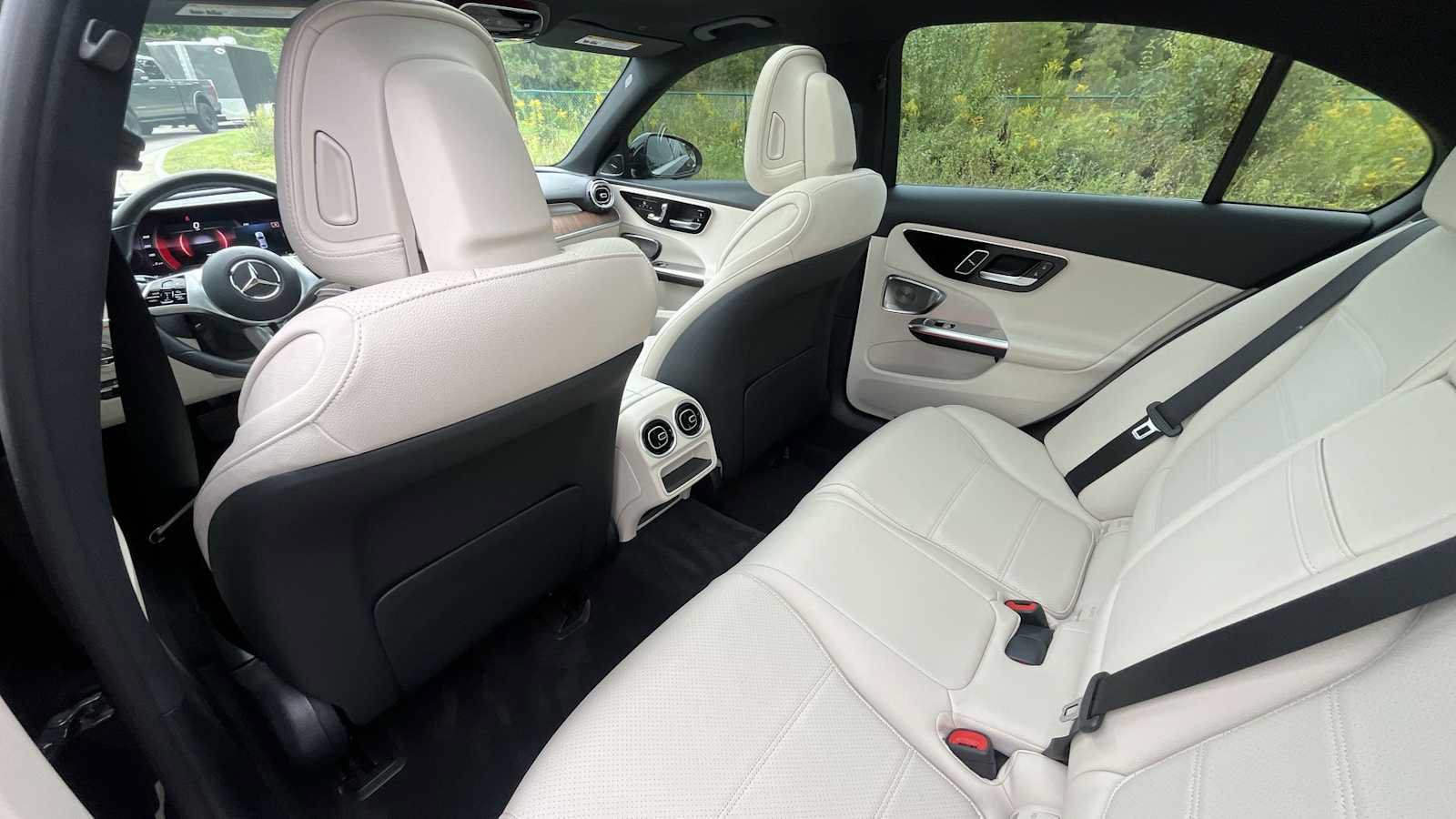 Certified 2023 Mercedes-Benz C 300 4MATIC Sedan image 12
