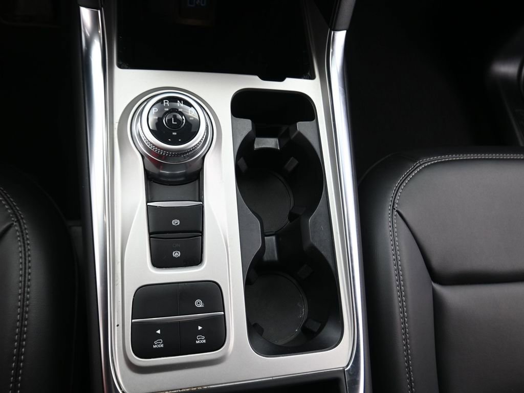Used 2023 Ford Explorer XLT w/ Equipment Group 202A image 14