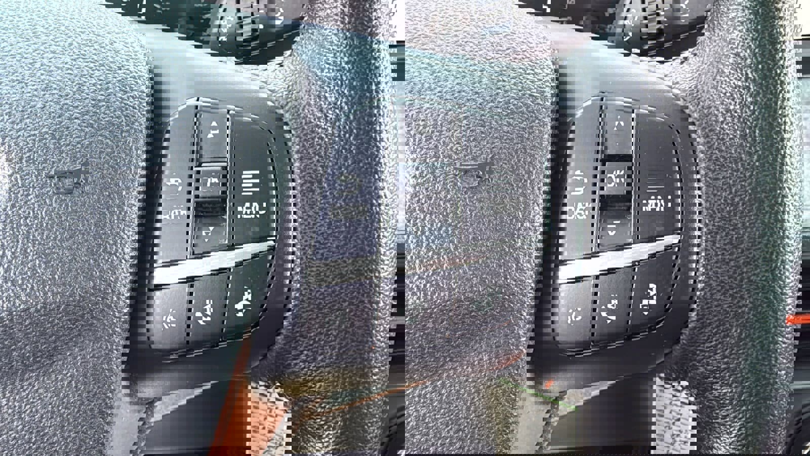 Used 2022 Ford Maverick XLT w/ XLT Luxury Package image 16