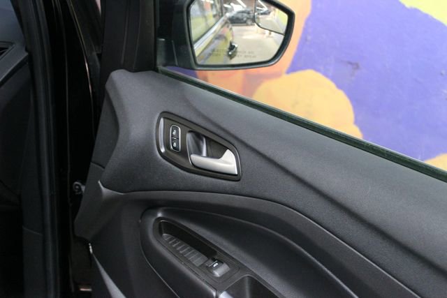 Used 2017 Ford Escape SE AWD/4WD image 11