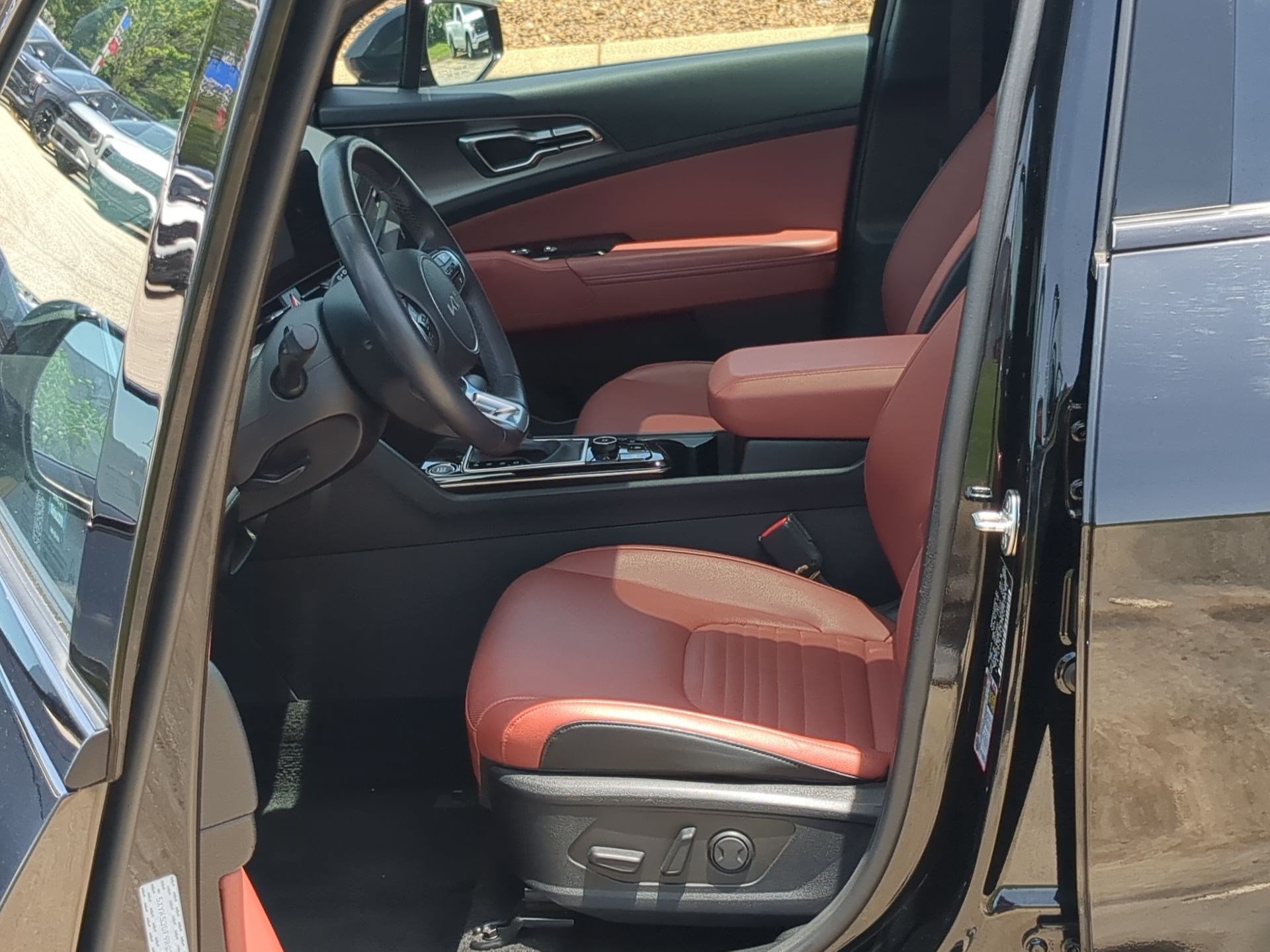 Certified 2024 Kia Sportage SX FWD image 11