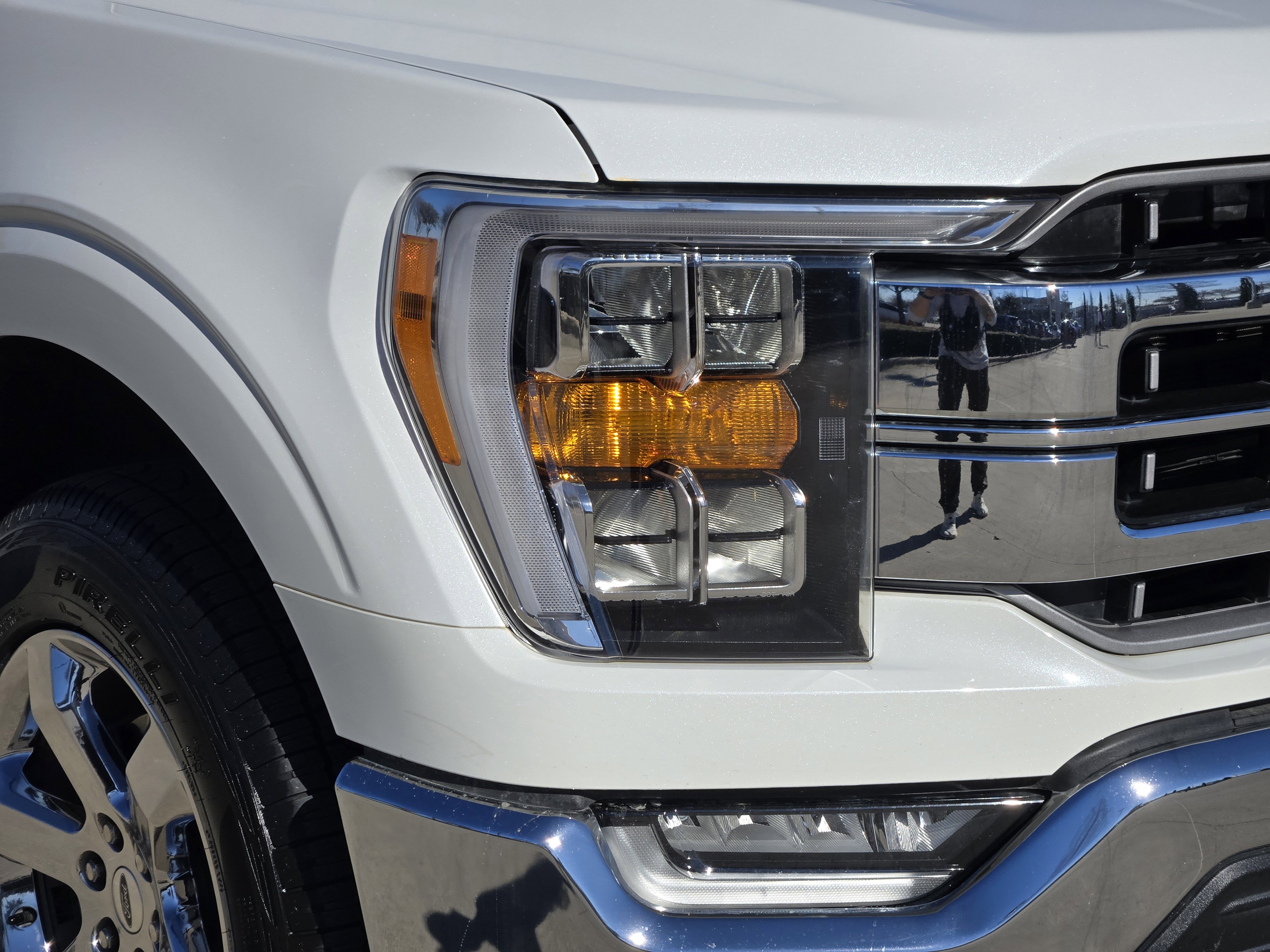 Used 2021 Ford F150 Lariat w/ Max Trailer Tow Package image 8