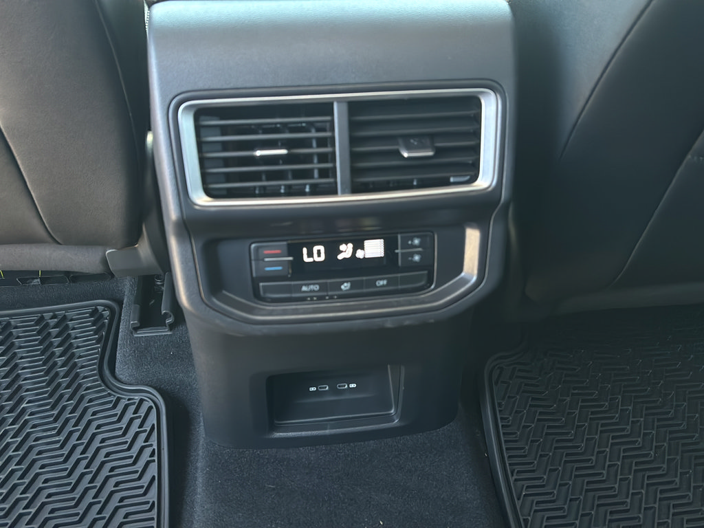 New 2026 Volkswagen Atlas SE AWD/4WD image 17