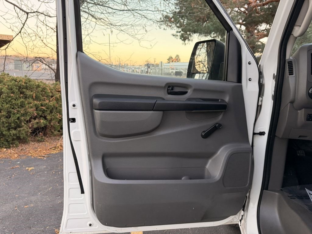 Used 2012 Nissan NV 2500 S w/ Side Curtain Airbag Pkg image 14