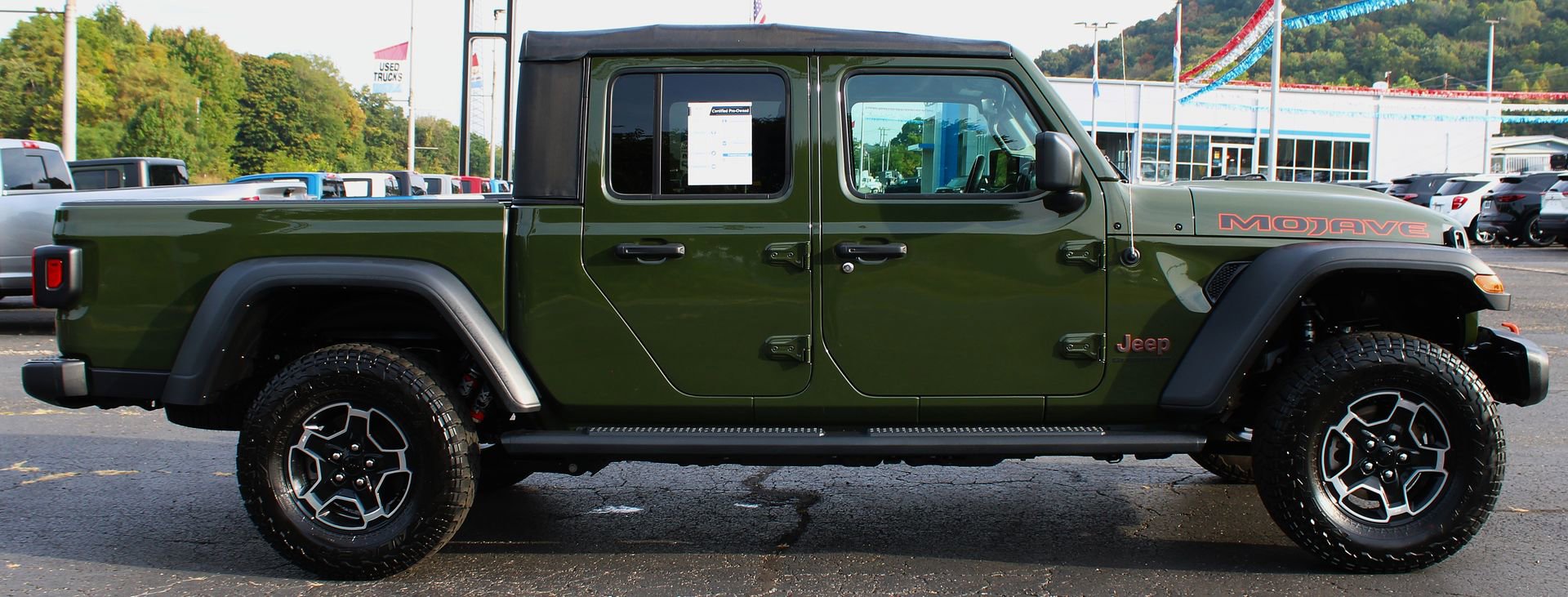 Used 2022 Jeep Gladiator Mojave image 4