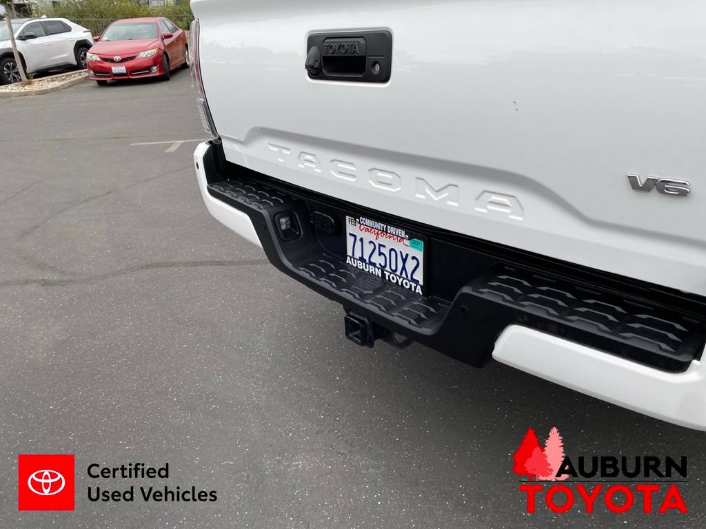 Certified 2020 Toyota Tacoma TRD Off-Road w/ TRD Premium Off Road Package AWD/4WD image 10