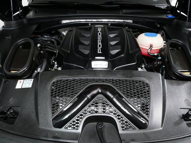 Used 2017 Porsche Macan S image 36