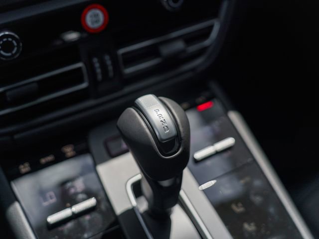 New 2026 Porsche Macan Turbo AWD/4WD image 27