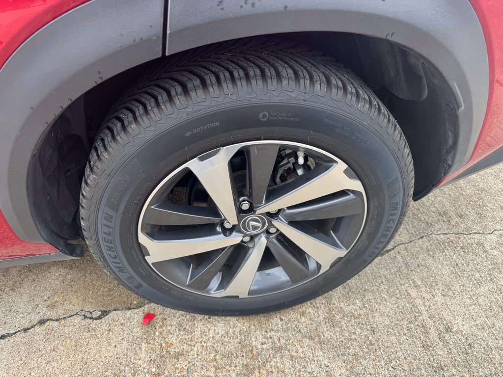 Used 2019 Lexus NX 300h AWD image 10