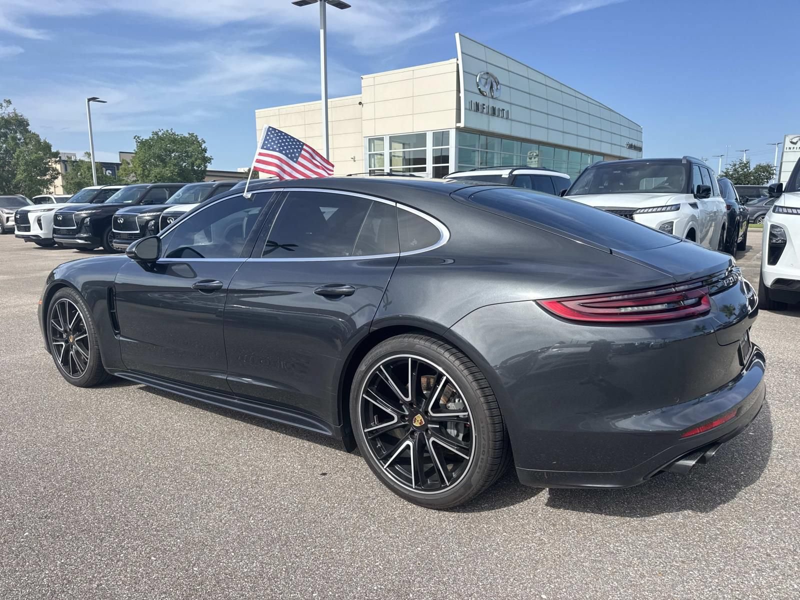 Used 2018 Porsche Panamera 4S AWD/4WD image 7