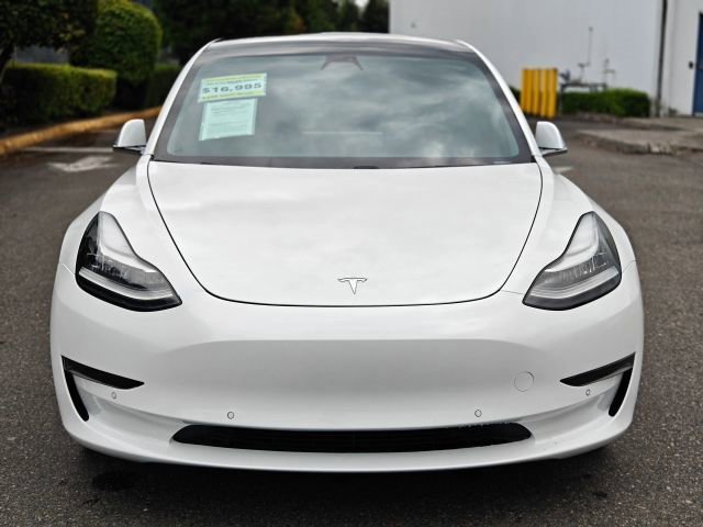 Used 2019 Tesla Model 3 Mid Range image 3
