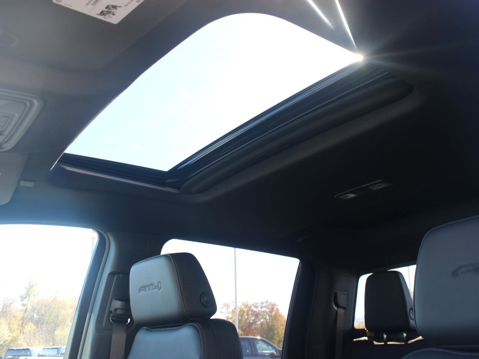 New 2026 GMC Sierra 2500 AT4 w/ AT4 Premium Plus Package image 18