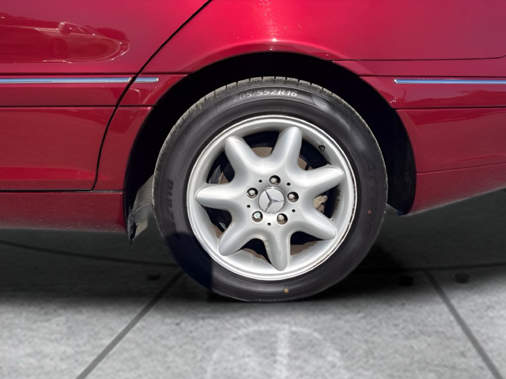 Used 2004 Mercedes-Benz C 320 Sedan image 24