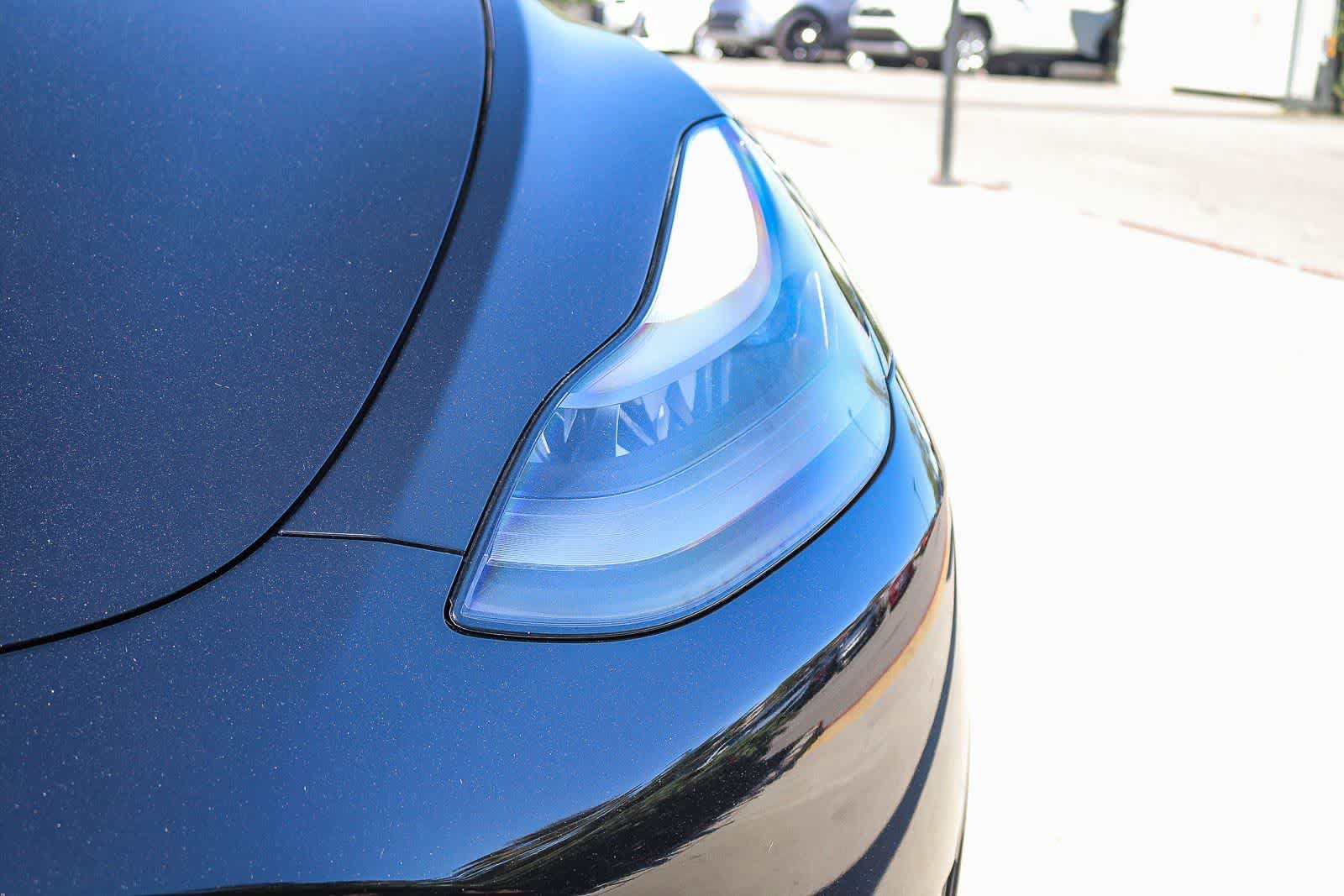 Used 2025 Tesla Model Y Performance AWD/4WD image 10