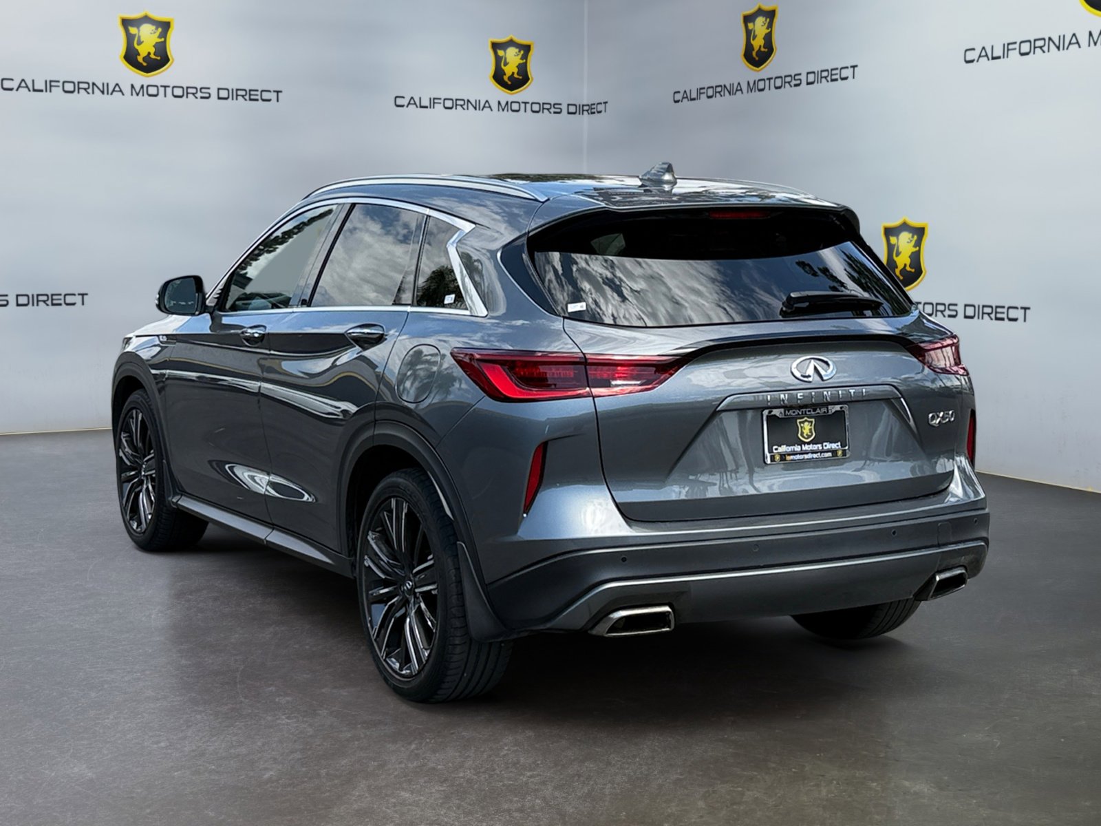 Used 2022 INFINITI QX50 Luxe w/ Appearance Package image 3