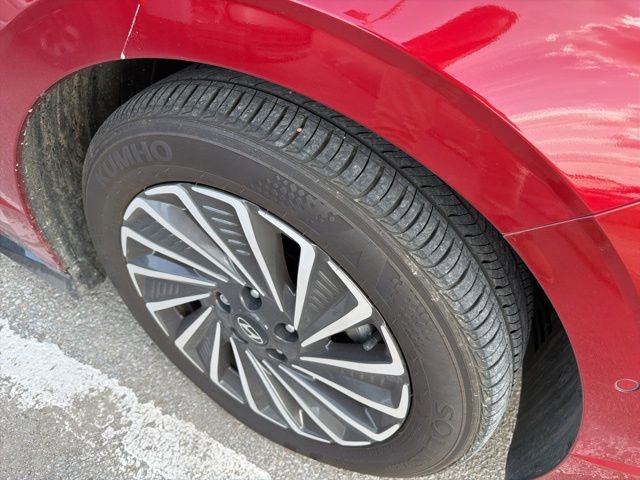 Used 2025 Hyundai Sonata Limited FWD image 7