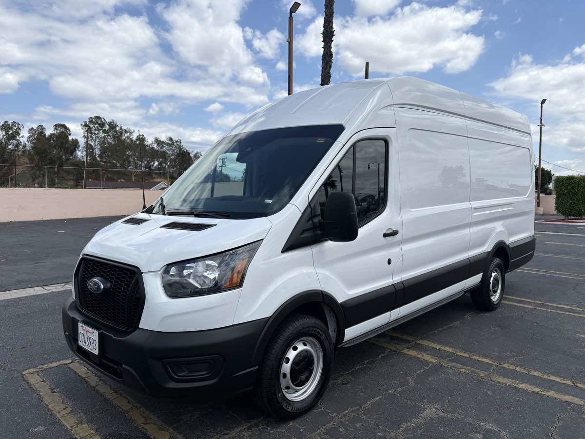 Used 2023 Ford Transit 250 148 High Roof Extended w/ Load Area Protection Package RWD image 3
