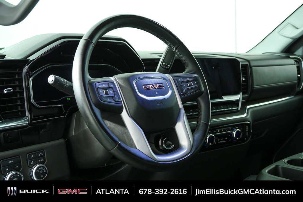Used 2025 GMC Sierra 1500 SLT AWD/4WD image 4