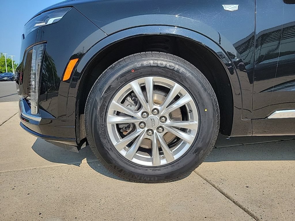 Used 2024 Cadillac XT6 Luxury AWD/4WD image 8